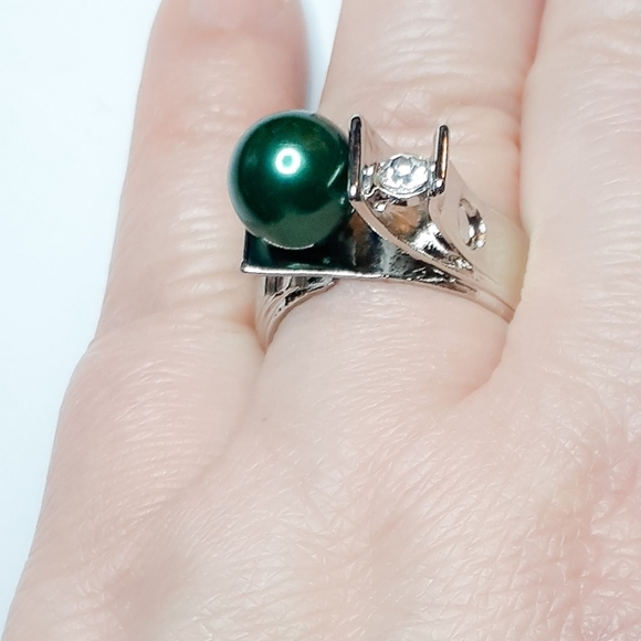 🎀925 Olive Green Pearl Ring - Picture 5 of 6